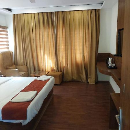 מנאלי Hotel Di Villa מראה חיצוני תמונה